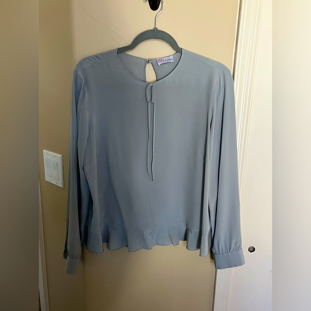Red Valentino Silk long sleeve lightweight peplum bottom gray blouse size 46/US8